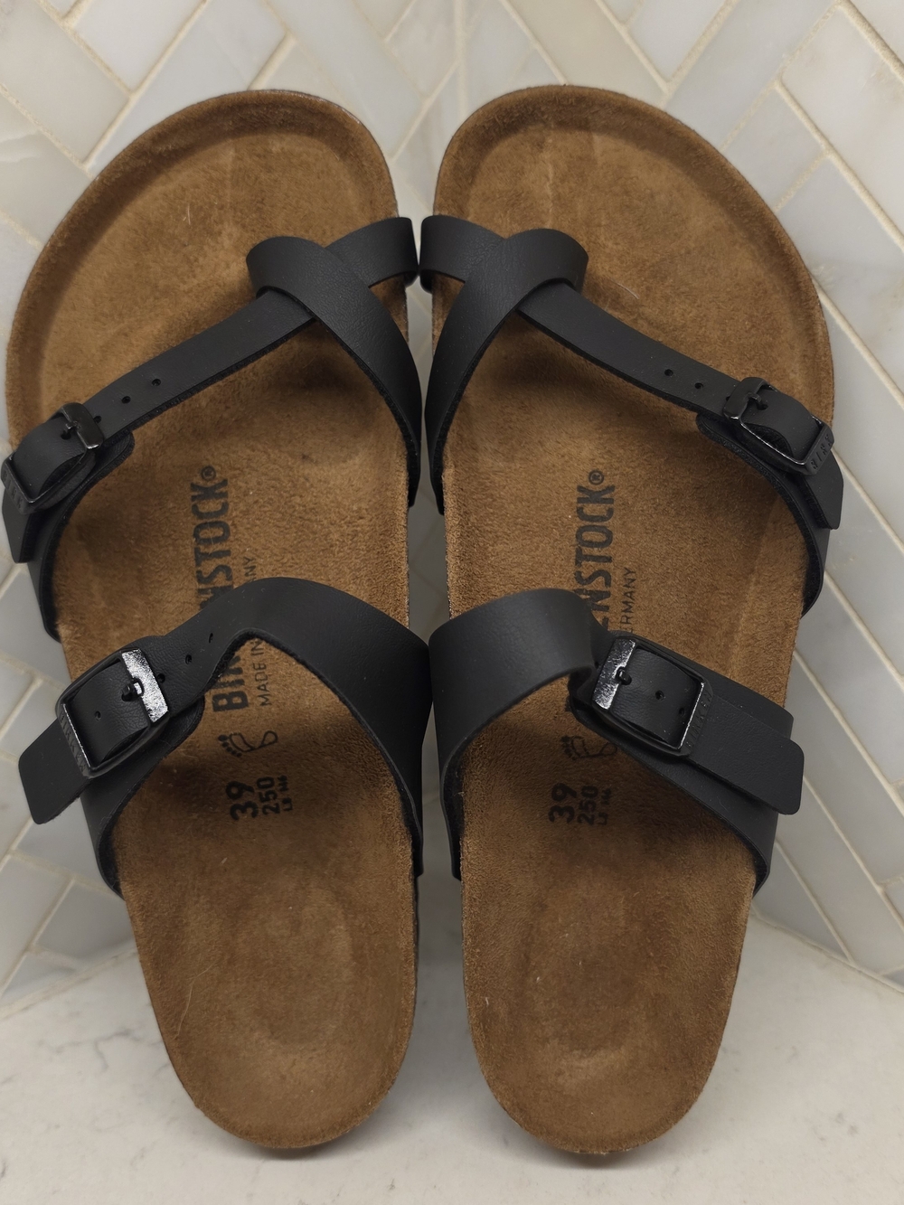 Birkenstock Mayari Black Birkibuc Women’s/Toe Loop Sandals EU 39/US 8-8.5